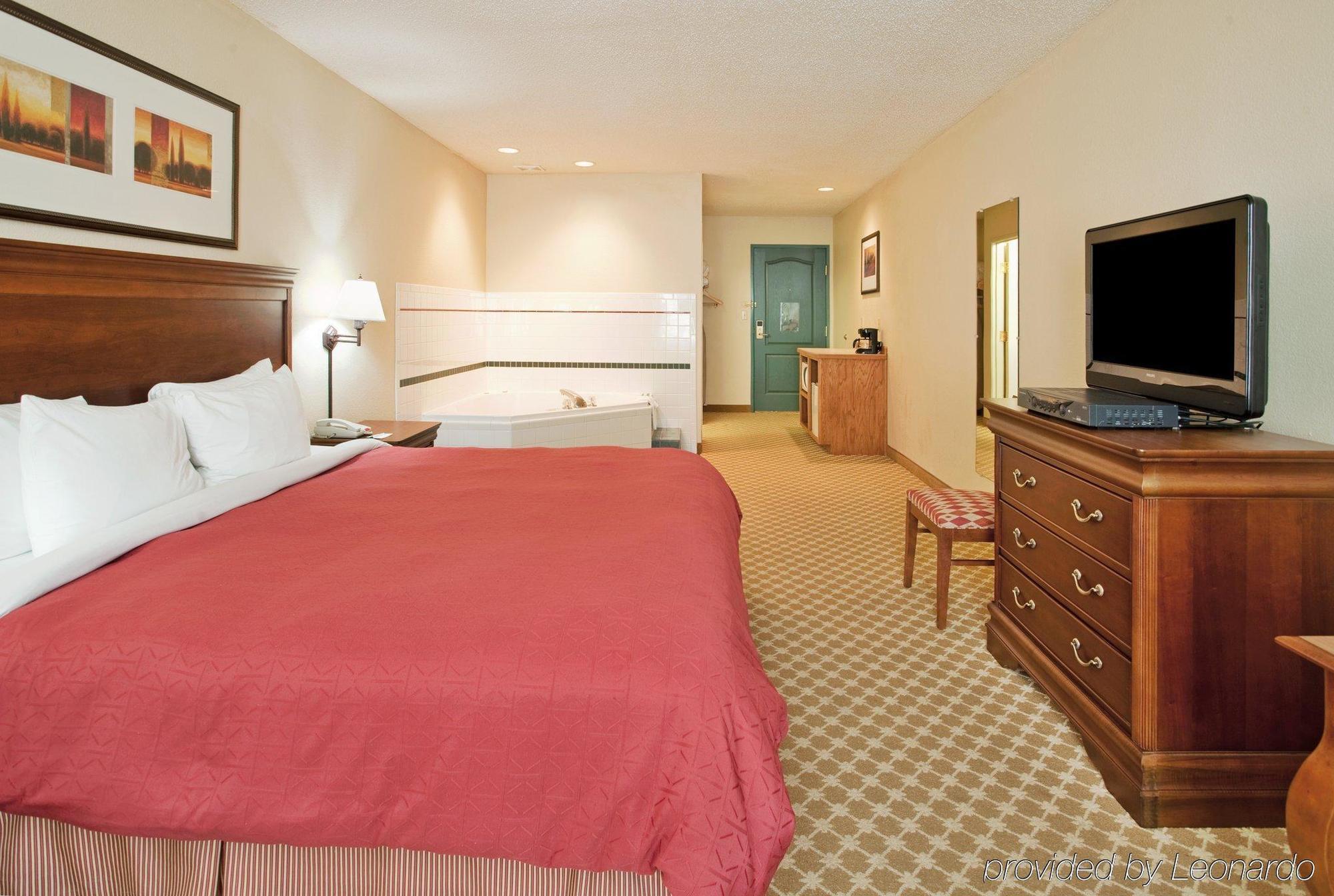 Country Inn & Suites By Radisson, Nevada, Mo ห้อง รูปภาพ